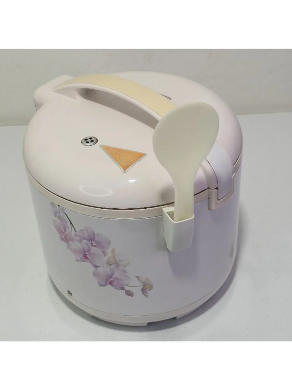 Zojirushi NRC-18 is a classic, 10-cup (1.8-liter) electric rice cooker and...